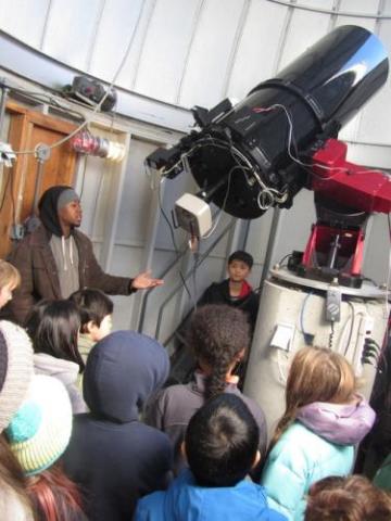 Adrian Meyers directs an Open Labs lab visit at LFOP (Photo courtesy of D. Seligman)